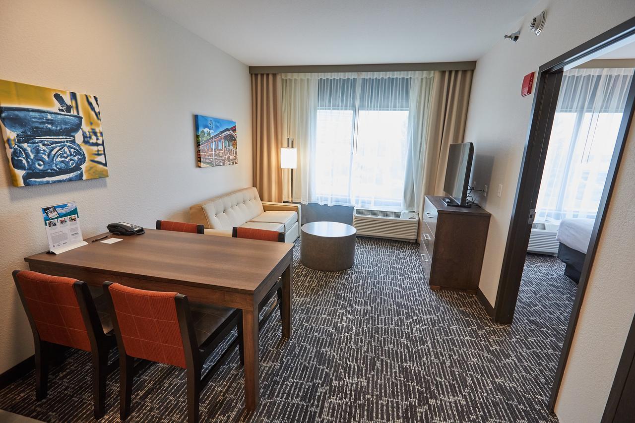 Gundersen Hotel & Suites Ла-Кросс Екстер'єр фото